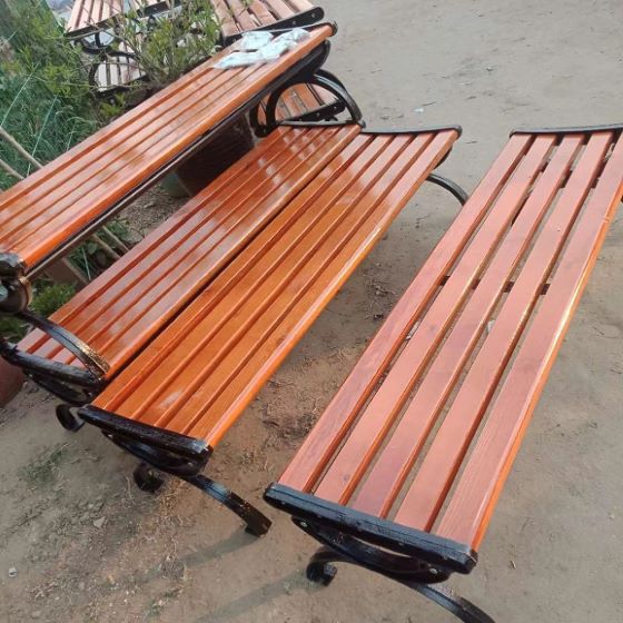 平时我们应该如何保养和维护杭州公园椅呢？